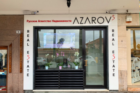Biuro agencji nieruchomości AZAROVS w San Remo, corso Imperatrice, szerokość 8" =